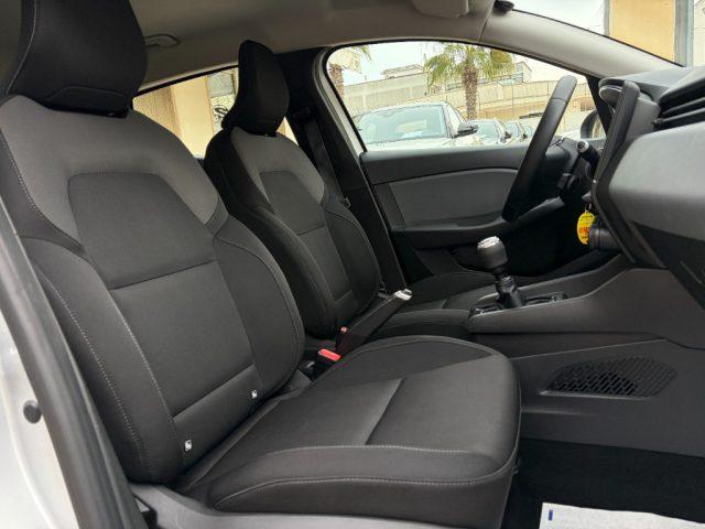 RENAULT Clio 1.0TCe 100 CV Intens