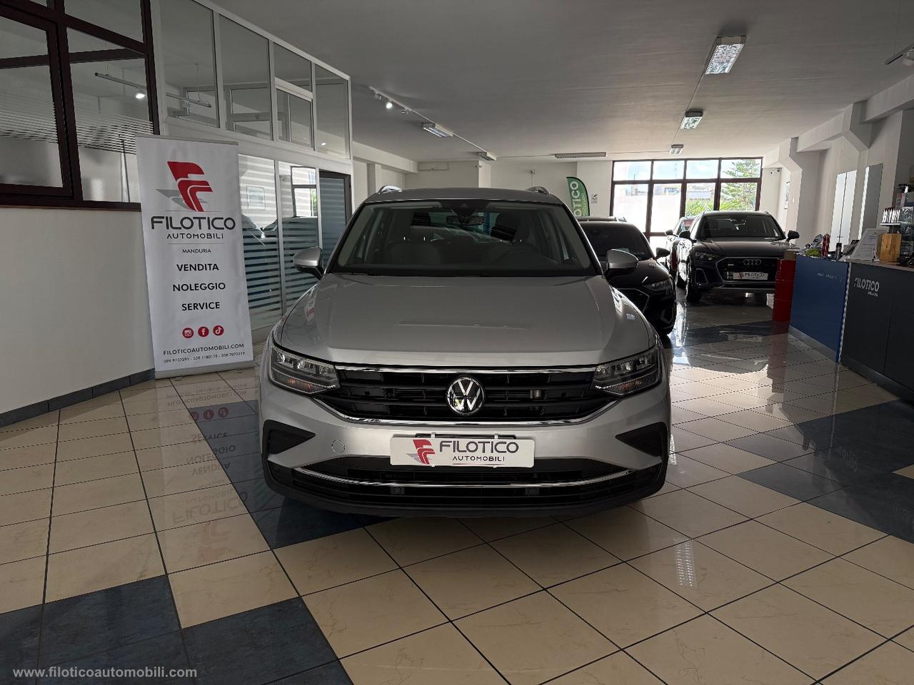 VOLKSWAGEN Tiguan 2.0 TDI 150CV SCR DSG Life FARI FULL LED - CONDIZIONI ECCELLENTI