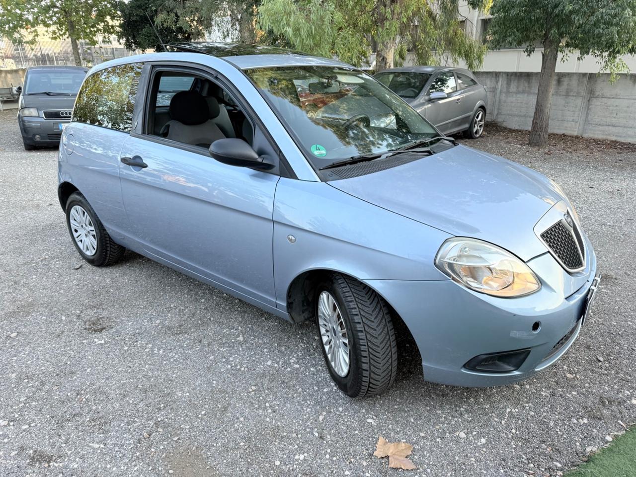 Lancia Ypsilon 1.2 Platino TETTO APRIBILE