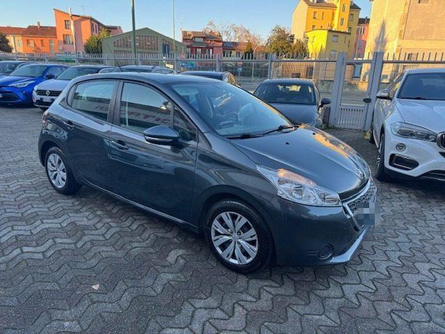 PEUGEOT 208 1.4 8V HDi 68CV 5p. Allure