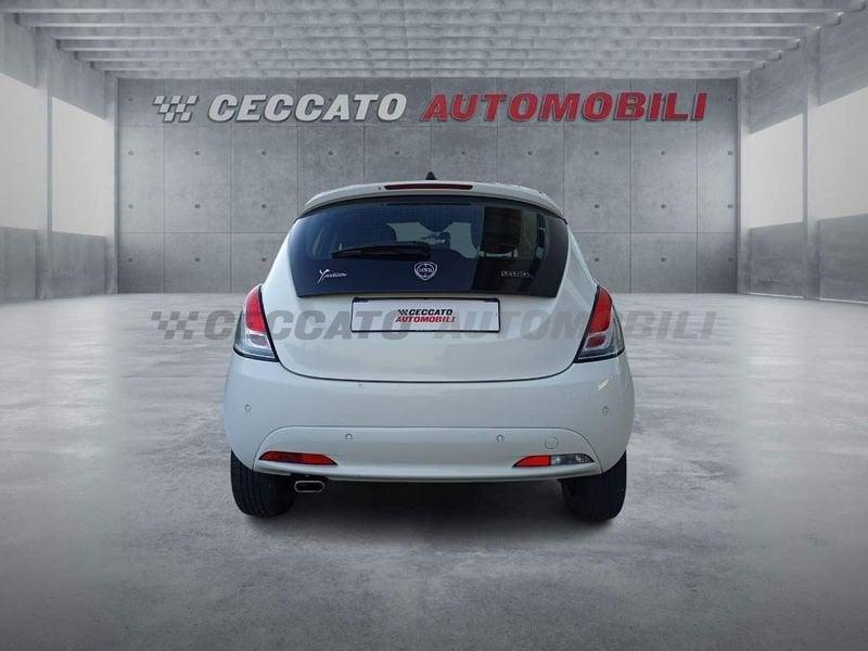 Lancia Ypsilon Ypsilon 1.0 firefly hybrid Gold s&s 70cv 5p.ti