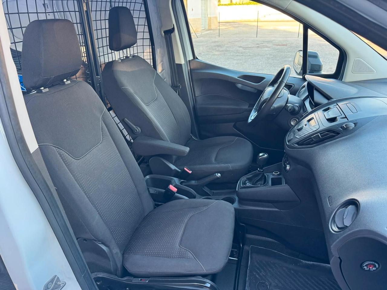 Ford Transit Courier 1.0 EcoBoost 100CV Trend