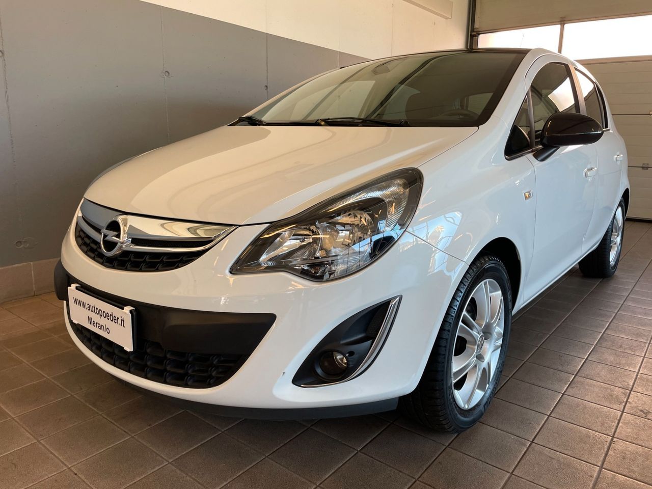 Opel Corsa 1.2 5 porte Edition 20.000KM Neopatentati Automatic