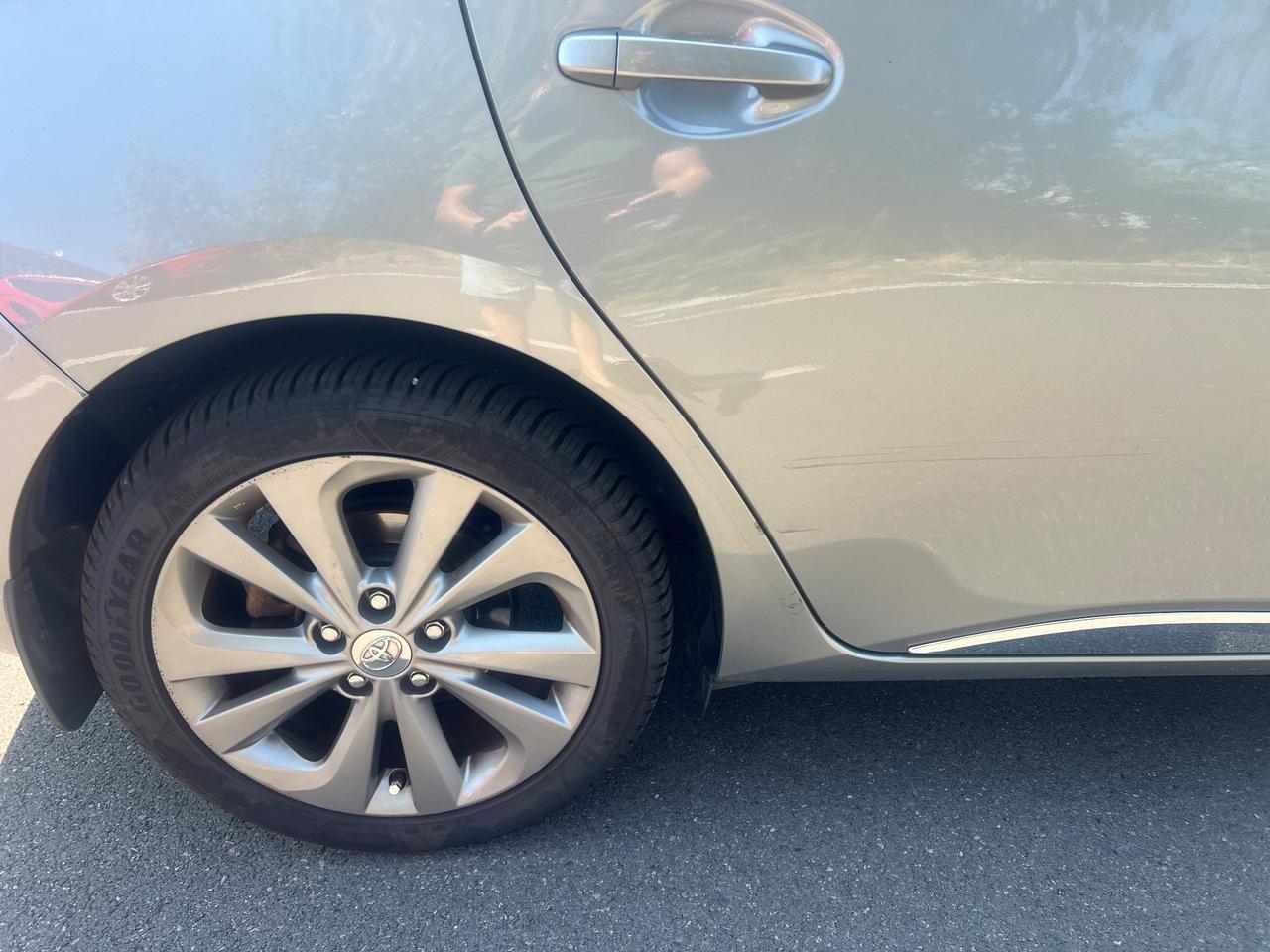 Toyota Auris 1.8 Hybrid Lounge