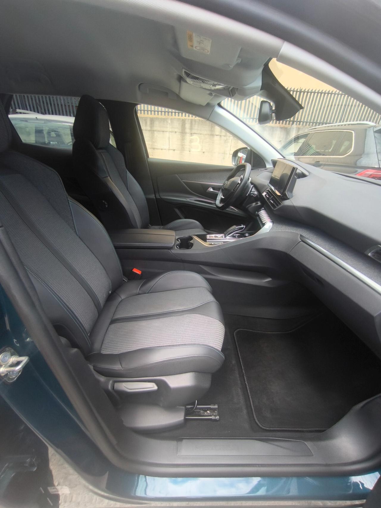 Peugeot 3008 BlueHDi 130 S&S EAT8 Allure Pack Keyless