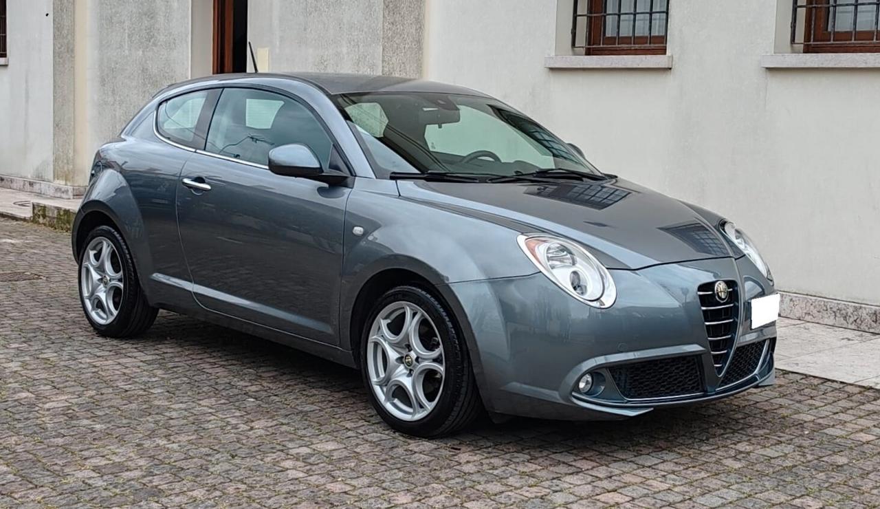 Alfa Romeo MiTo 1.6 JTDm-2 S&S Distinctive Sport Pack