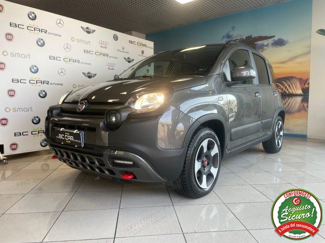 FIAT Panda Cross 1.0 Hybrid *DISPLAY COLORI