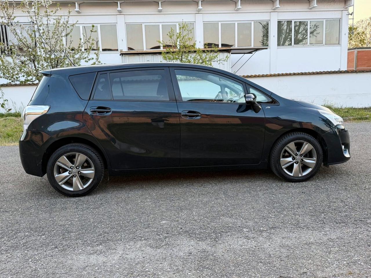 Toyota Verso 1.6 D-4D Luxury 7 posti EURO5B