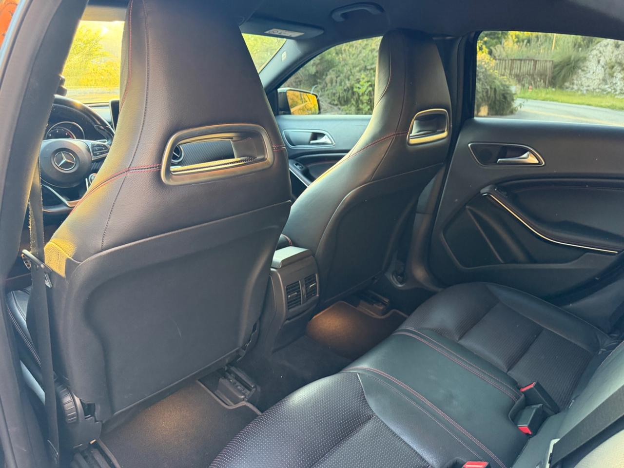 Mercedes-benz A 200 d Premium. AMG