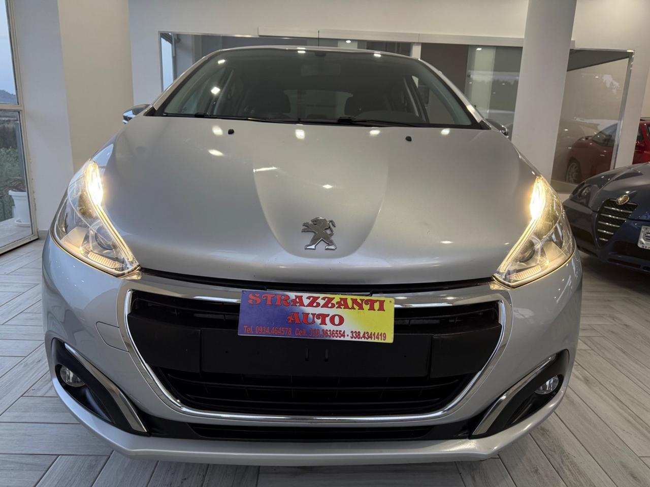 Peugeot 208 1.2 VTI 82 5P Allure STYLE+NAVI/LED2017