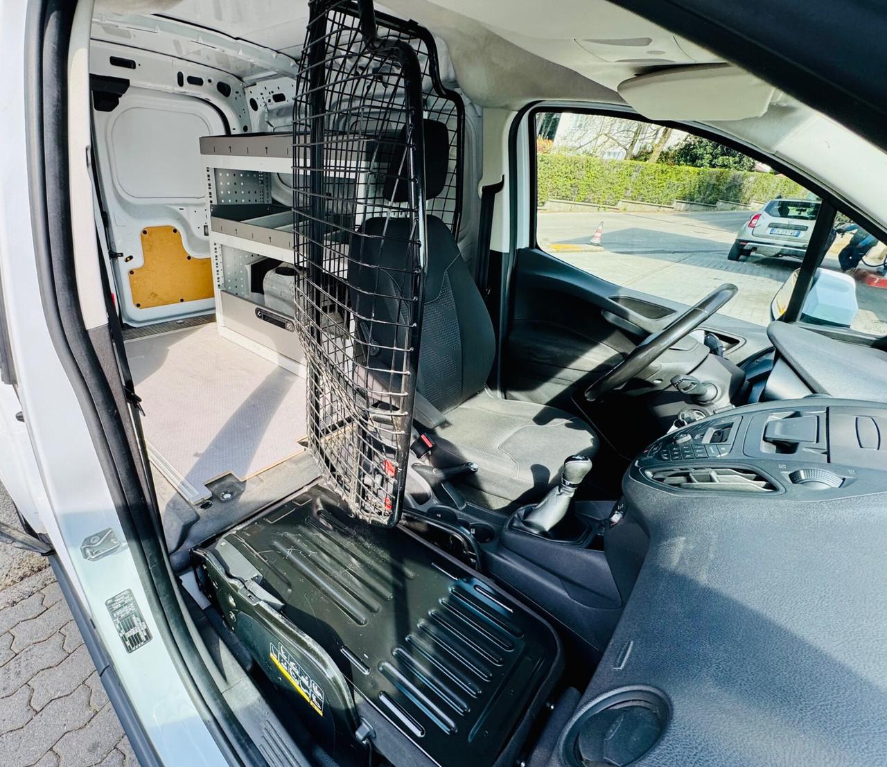 Ford Transit Courier 1.5 TDCi 75CV Van Trend