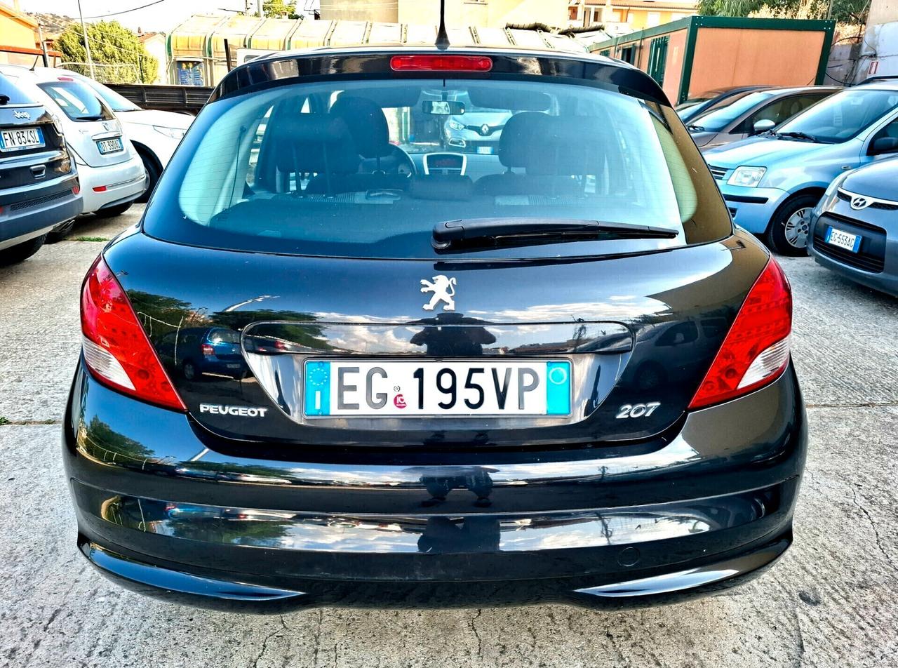 Peugeot 207 1.4 HDi 70CV 5p. Allure
