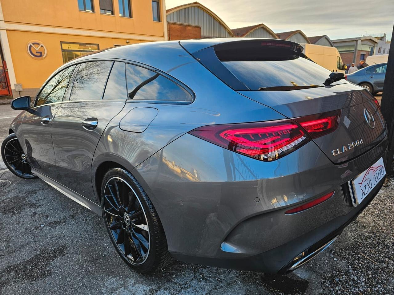 Mercedes-benz CLA 200d 150cv Shooting Brake Premium AMG