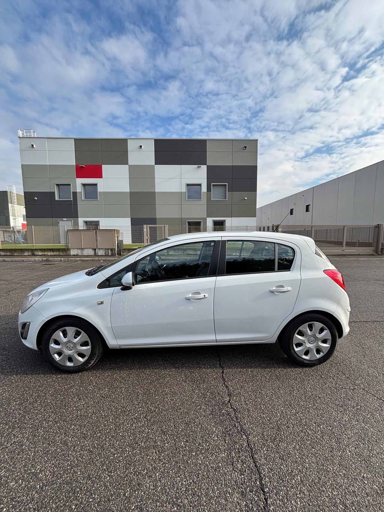 Opel Corsa 1.2 85CV 5 porte GPL-TECH Edition