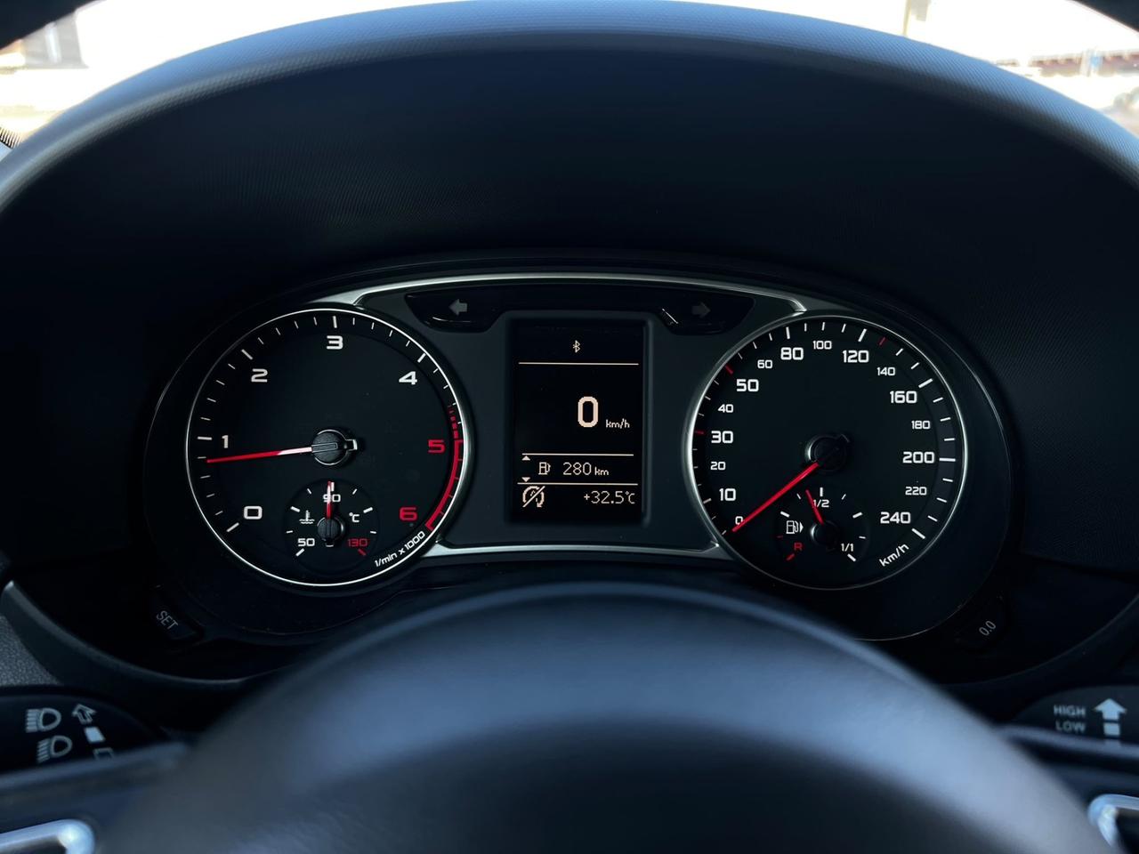 Audi A1 Sportback 1.6 TDI 90 CV – 5 Porte – Navi – Doppia Chiave OK NEOPATENTATI