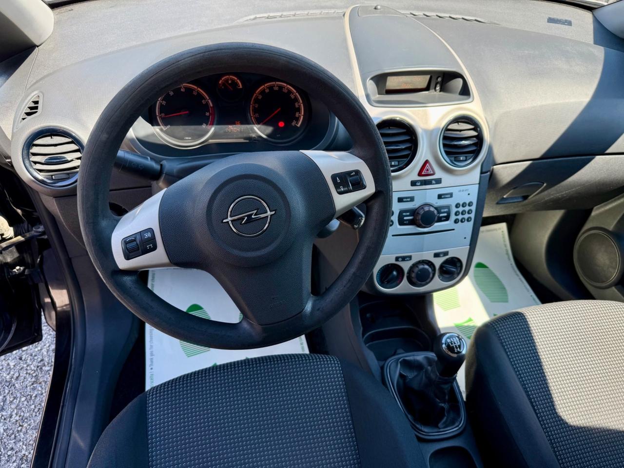 Opel Corsa 1.2 5 porte Ok Neopatentati