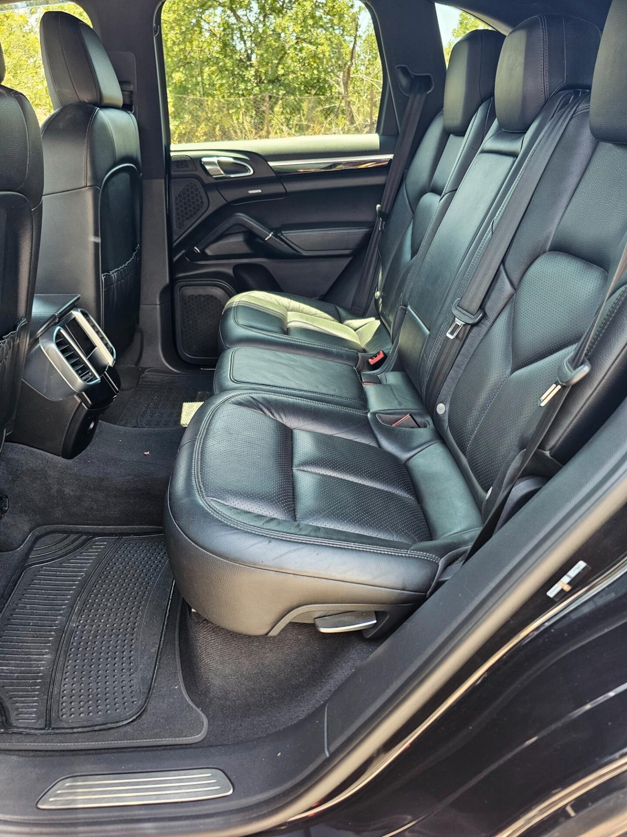 Porsche Cayenne 3.0 Diesel V6 250cv cambio automatico