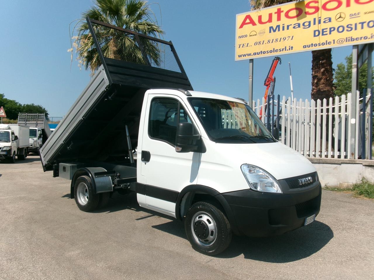Iveco Daily 35C13 2.3 130CV RIBALTABILE TRILATERALE