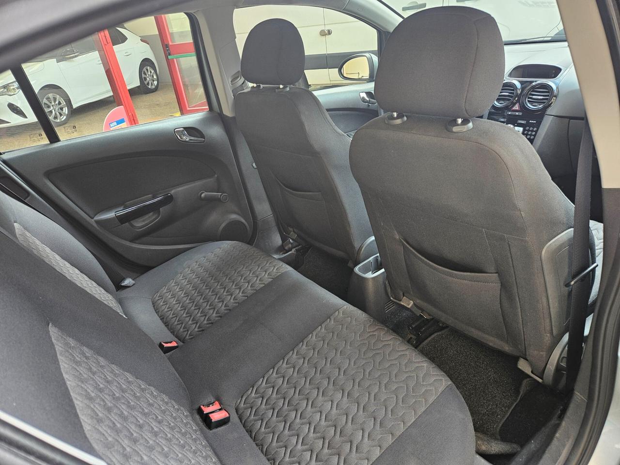 Opel Corsa 1.2 5 porte Edition