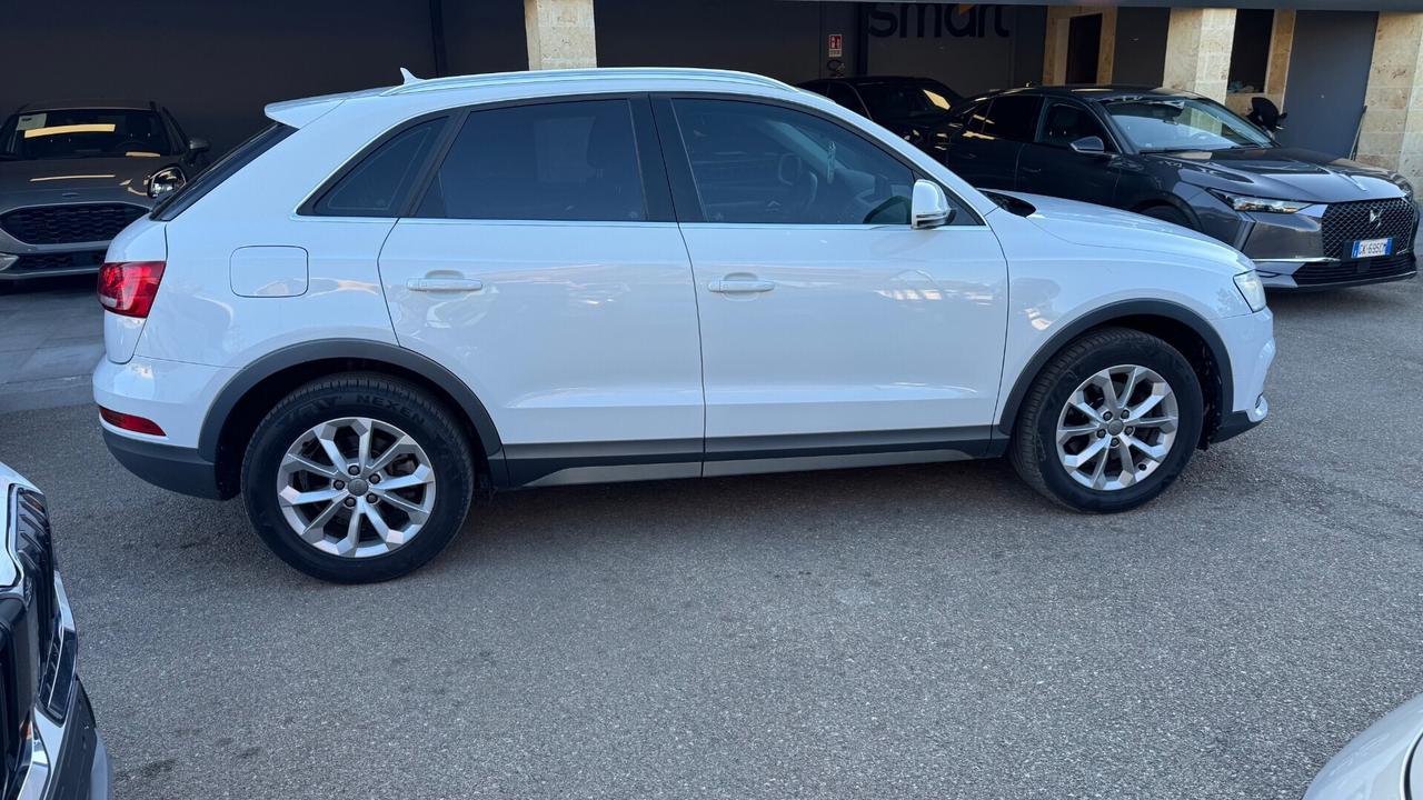 Audi Q3 2.0 TDI 150 CV quattro Sport