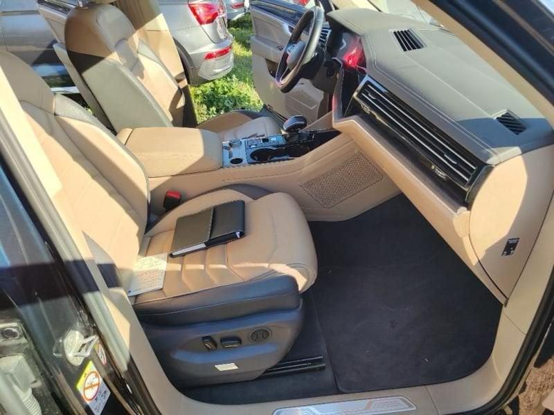 Volkswagen Touareg 3.0 V6 TDI SCR 170kW Atmosphere