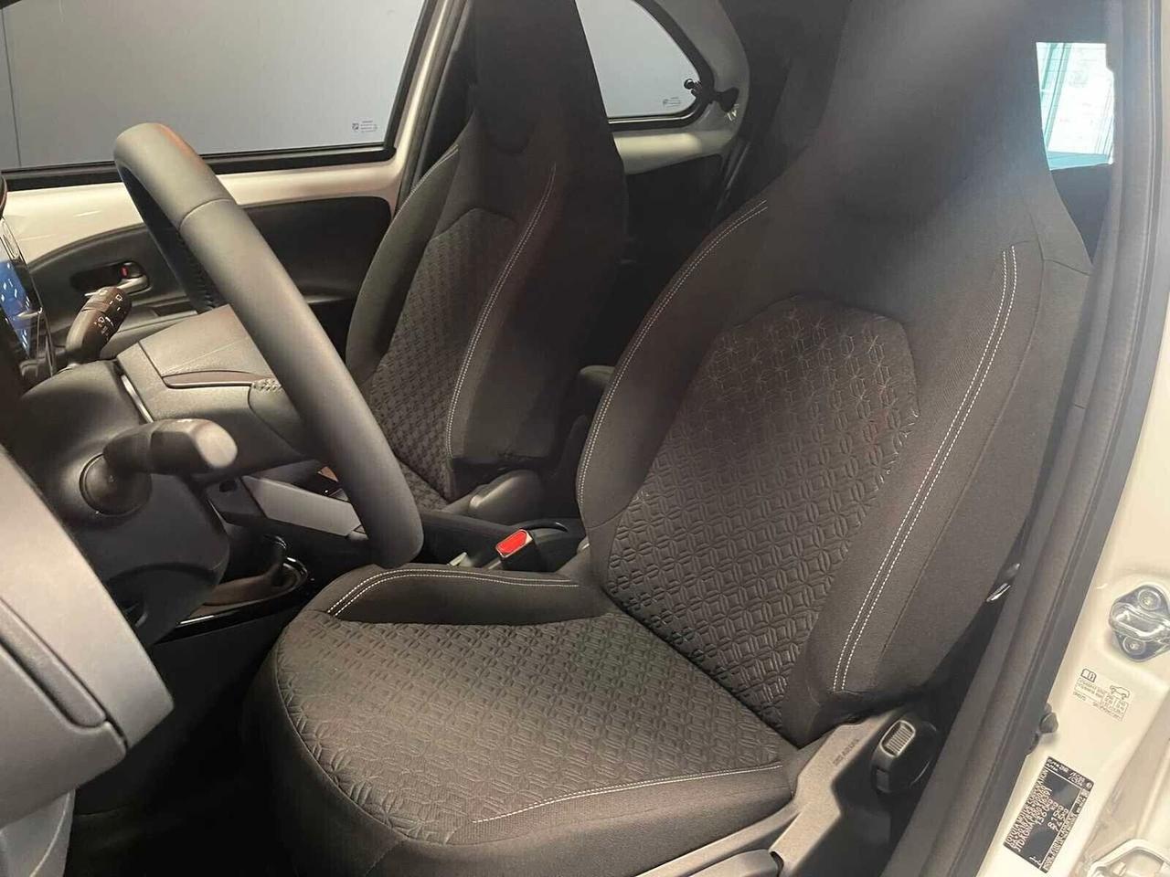 Toyota Aygo X 1.0 VVT-i 72 CV 5 porte Trend