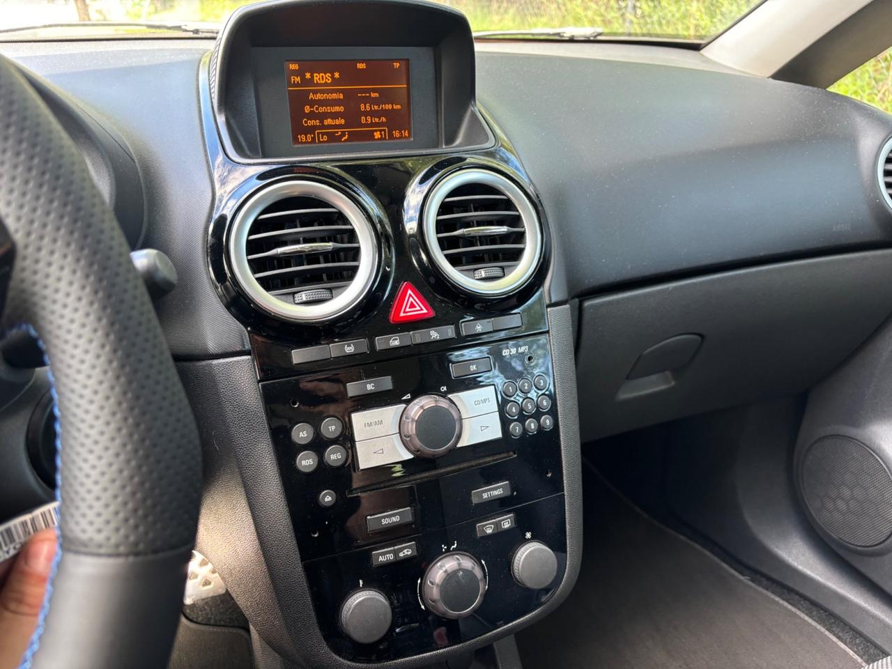 Opel Corsa 1.6 T 192CV OPC