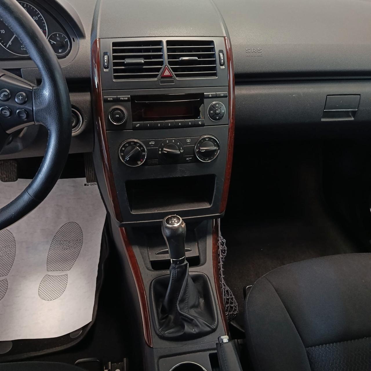 Mercedes-benz A 150 benzina neopatentati