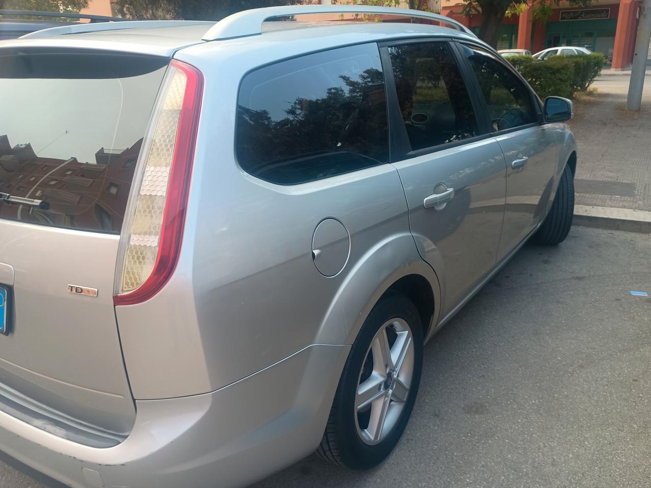 Ford Focus 1.6 TDCi (110CV) SW GANCIO TRAINO
