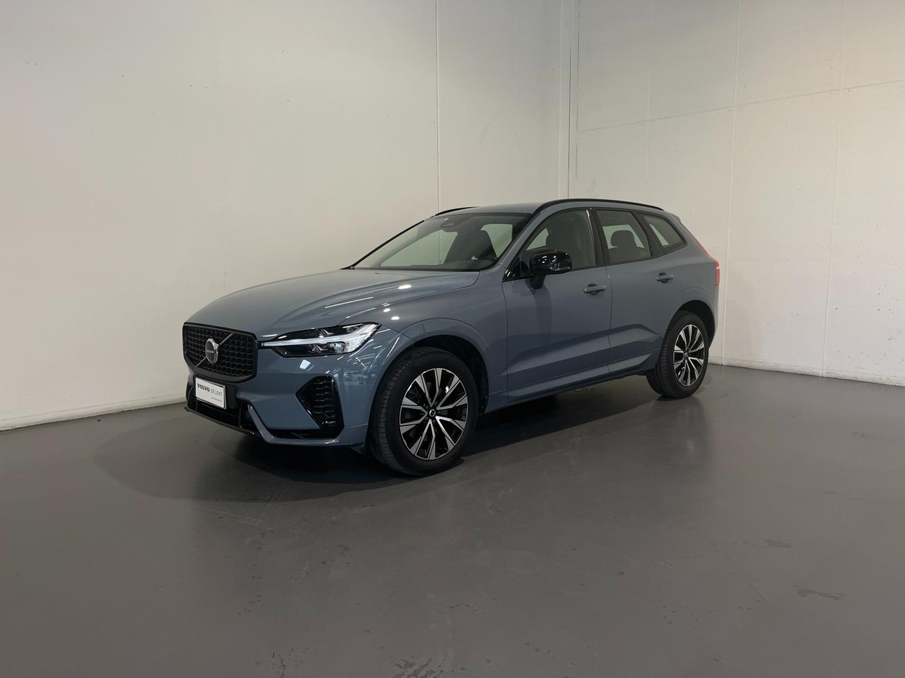 VOLVO XC60 B4 D PLUS DARK AWD AUTO