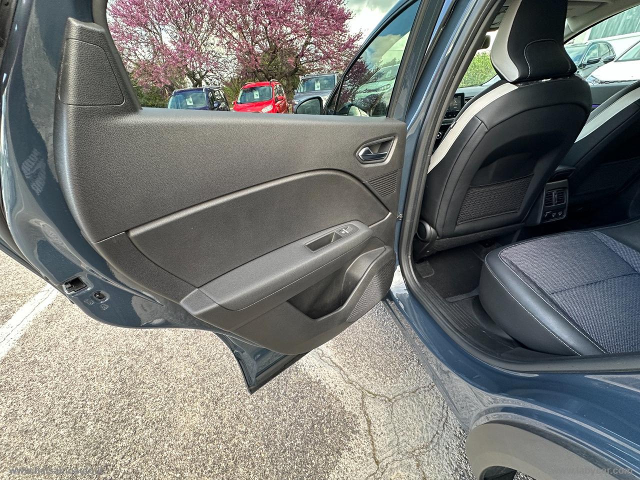 RENAULT Captur TCe 12V 90 CV Intens