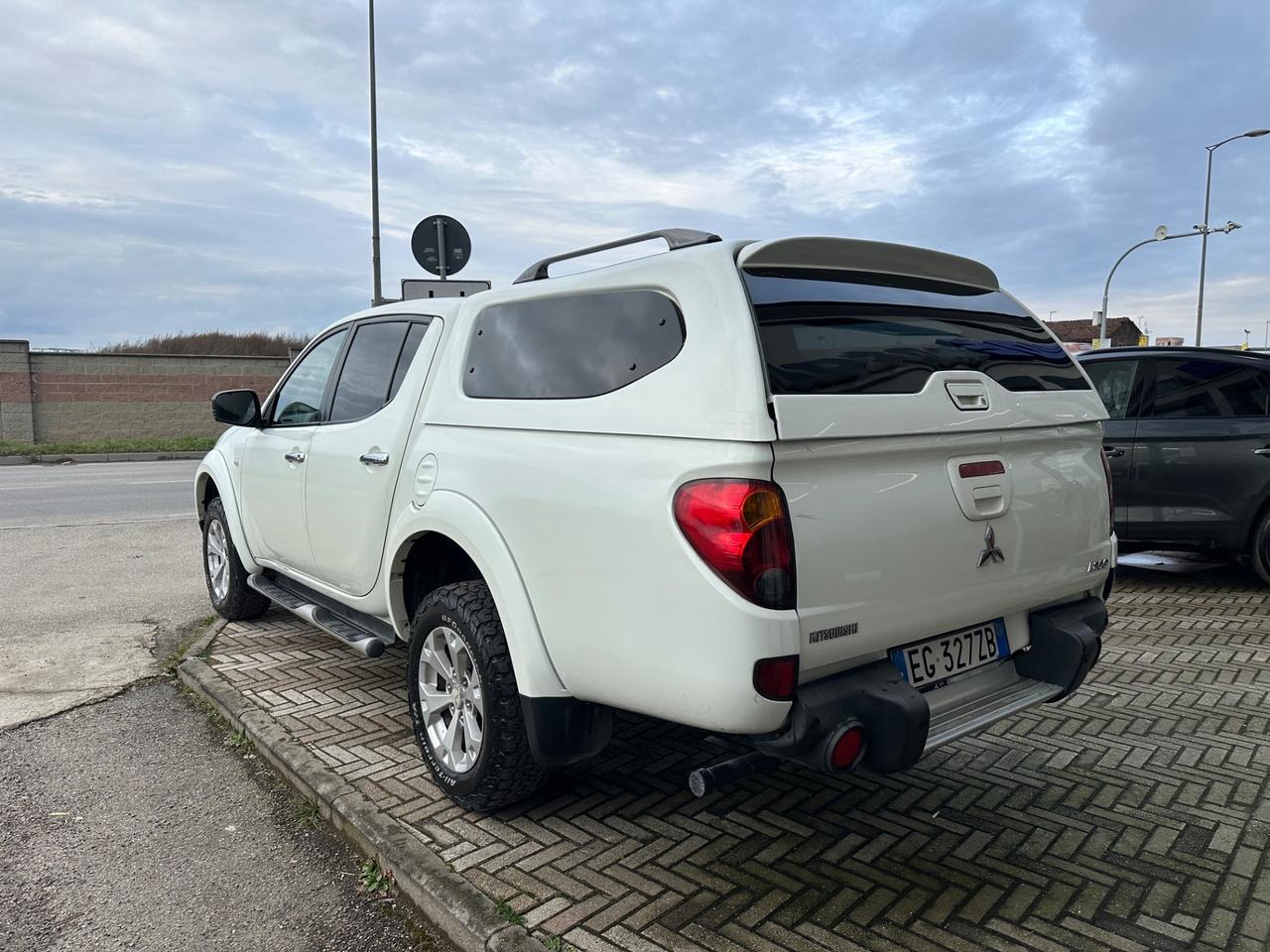 Mitsubishi L200 N1 2.5 DI-D/178CV DC Intense HARD TOP