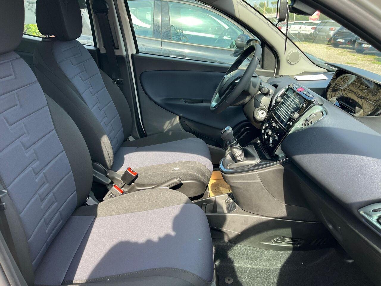 LANCIA Ypsilon III 2021 - Ypsilon 1.0 firefly hybrid Platino s&s 70cv