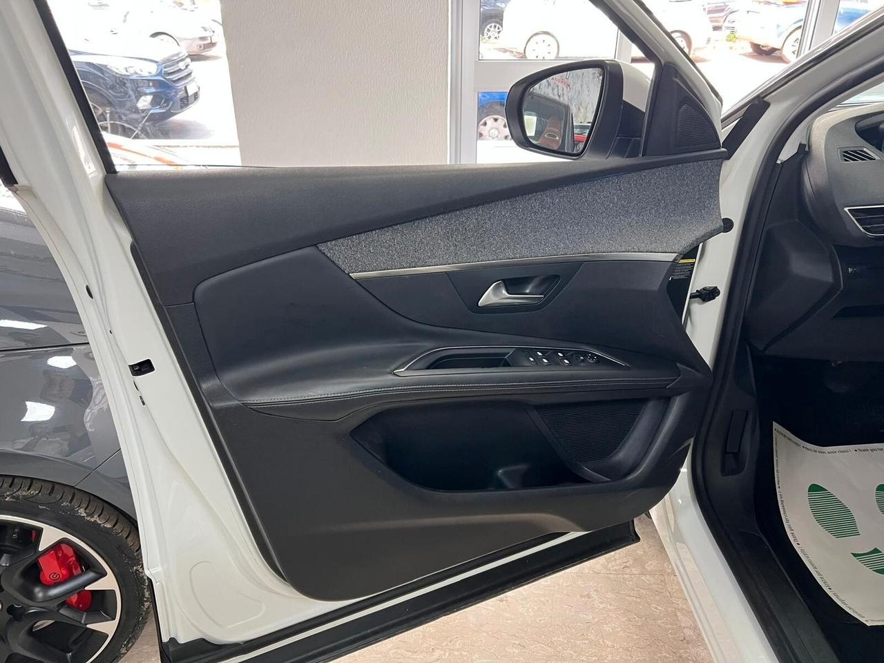 Peugeot 3008 1.6 BlueHDi 120CV EAT6 Allure