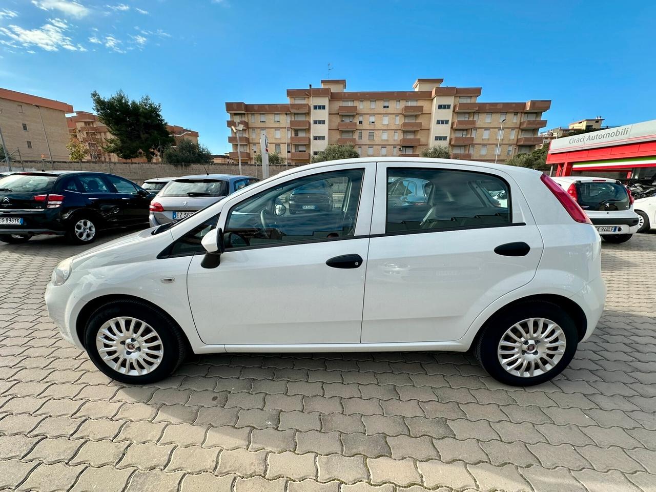 Fiat Punto 1.3 MJT 95 CV 5 porte Street