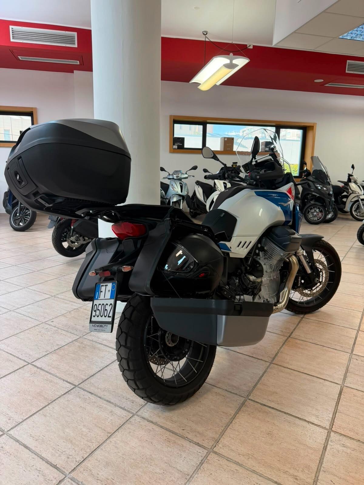Moto Guzzi Stelvio DUECENTO TRIBUTO DEMO AZIENDALE