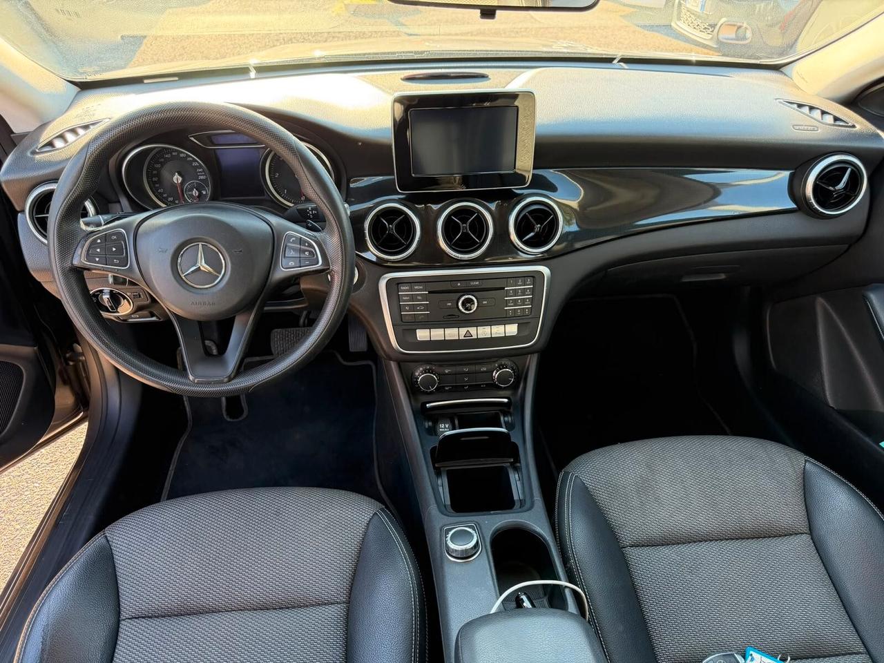 Mercedes-benz CLA 180 d Sport