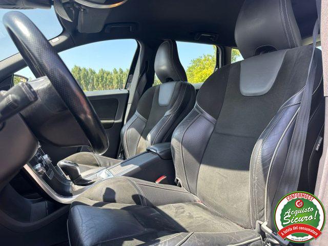VOLVO XC60 D4 Geartronic R-design Momentum