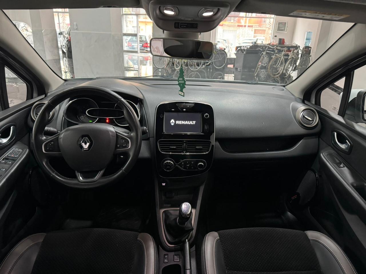 Renault Clio dCi 8V 90CV EDC Start&Stop 5 porte Energy Intens
