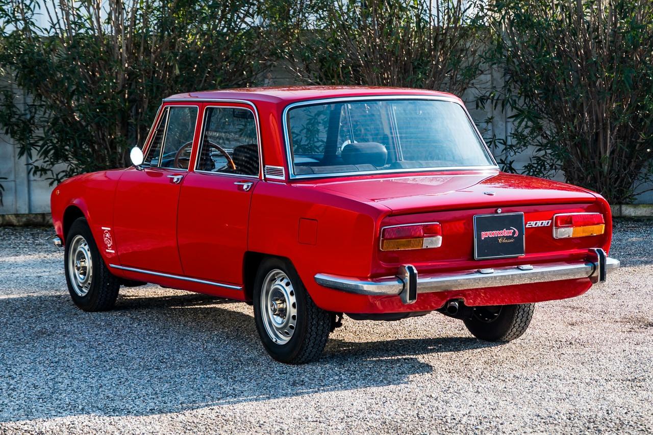 Alfa Romeo 2000