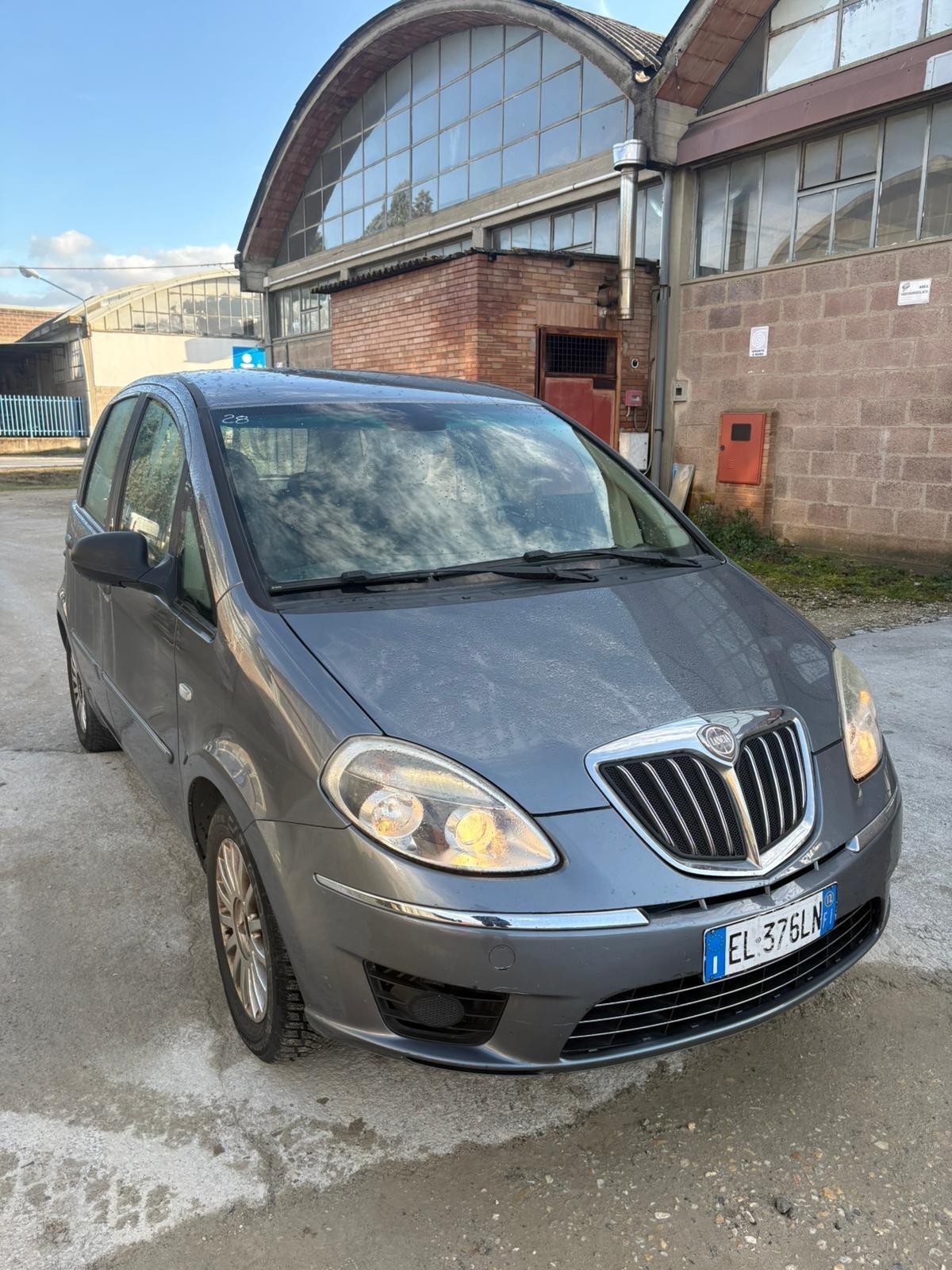 Lancia MUSA 1.4 8V Ecochic (GPL) Gold 2012 207.000 KM