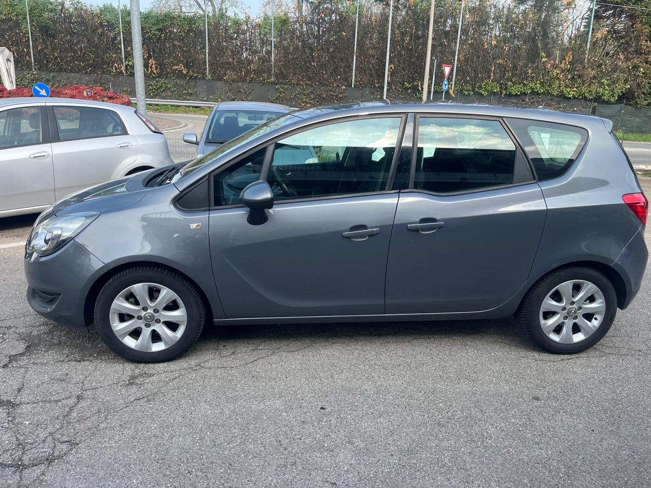 Opel Meriva 1.4 100CV Cosmo/Euro6B/unico proprietario/neopatentato