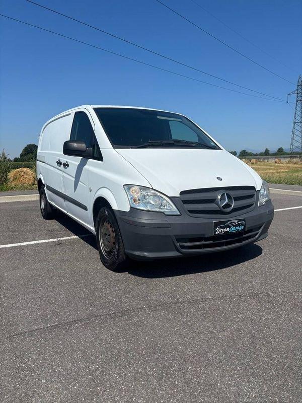 Mercedes-Benz Vito IVA ESPOSTA-AUTOMATICO