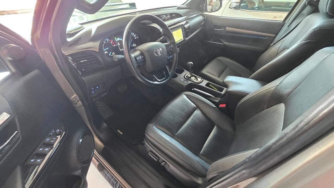 Toyota Hilux 2.8D INVINCIBLE ITALIANA GARANZIA TOYOTA