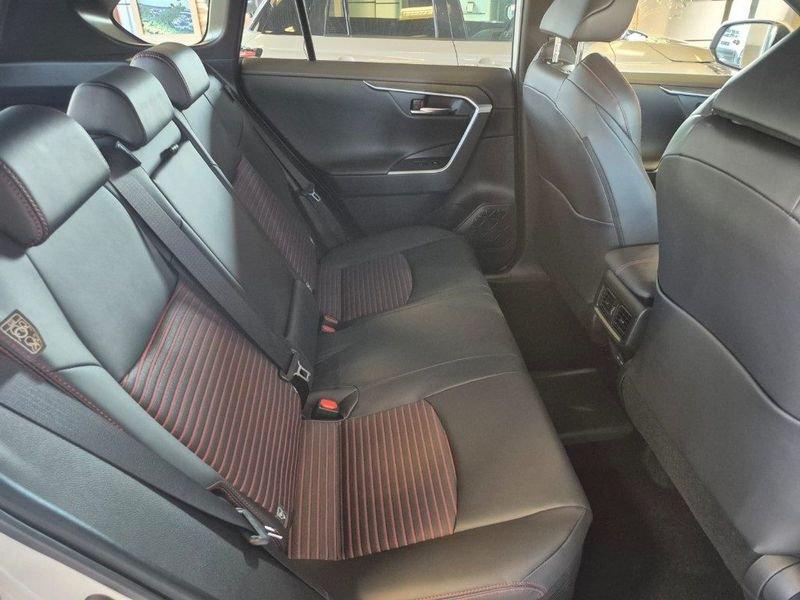 Suzuki Across 2.5 Plug-in Hybrid E-CVT 4WD Top