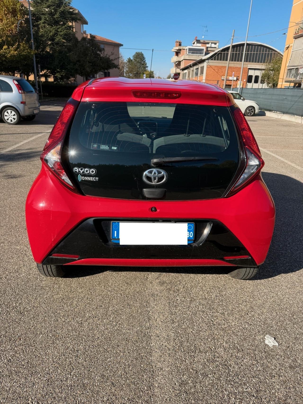 Toyota Aygo 1.0 - NEOPATENTATI - 12 MESI DI GARANZIA -