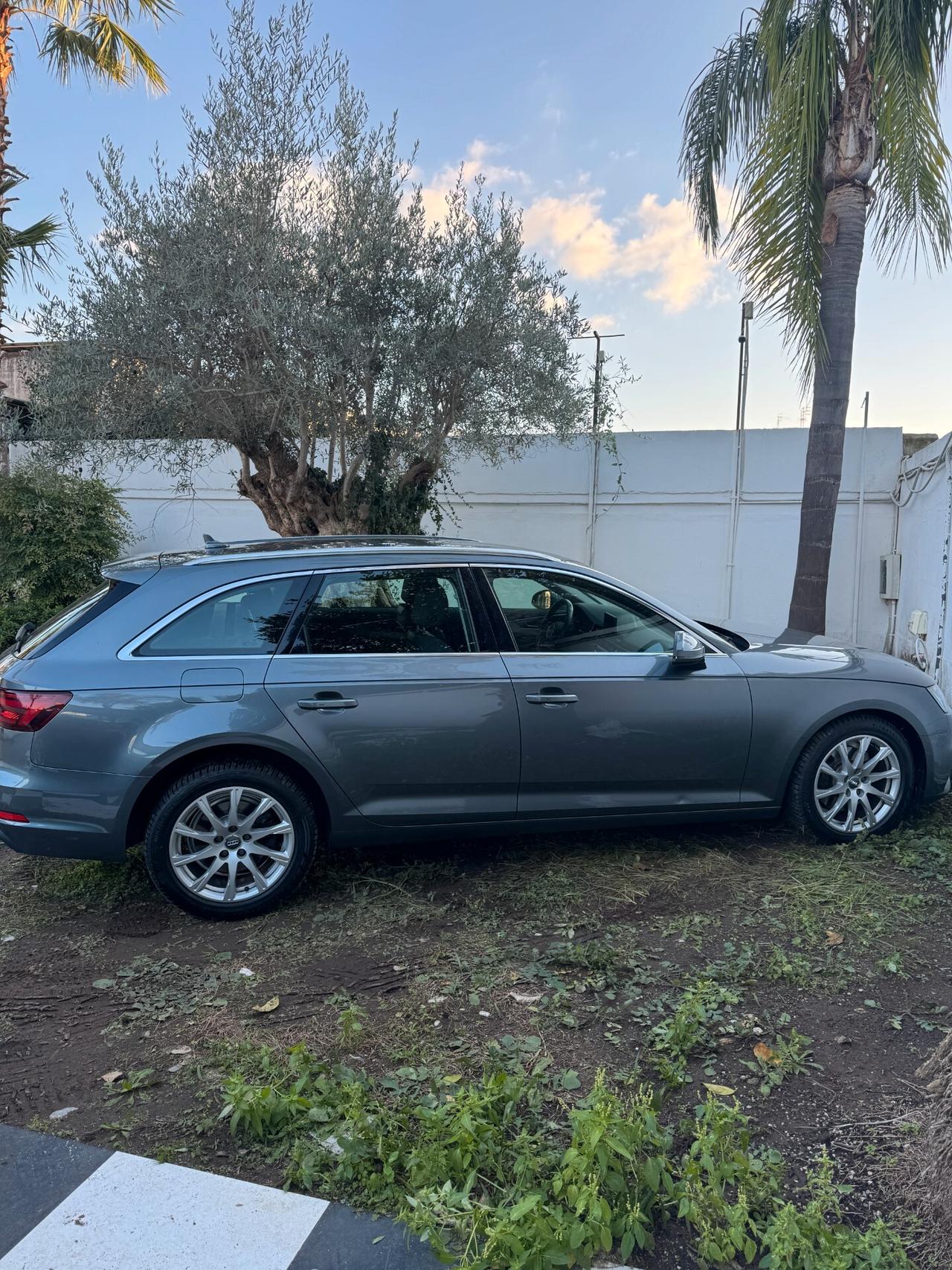 Audi A4 Avant 2.0 TDI 122 CV S tronic Business Sport