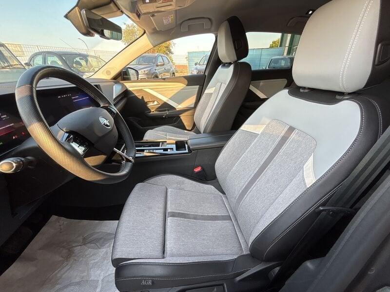 Opel Astra 1.6 Hybrid 180 CV AT8 Elegance