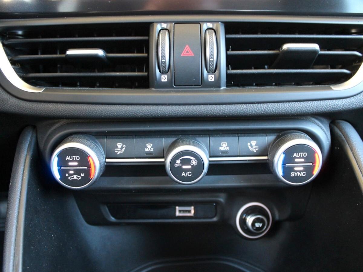 Alfa Romeo Giulia 2.2 Turbodiesel 190 CV AT8 Business Navi PREZZO REALE UNIPRO IVA DEDUCIBILE