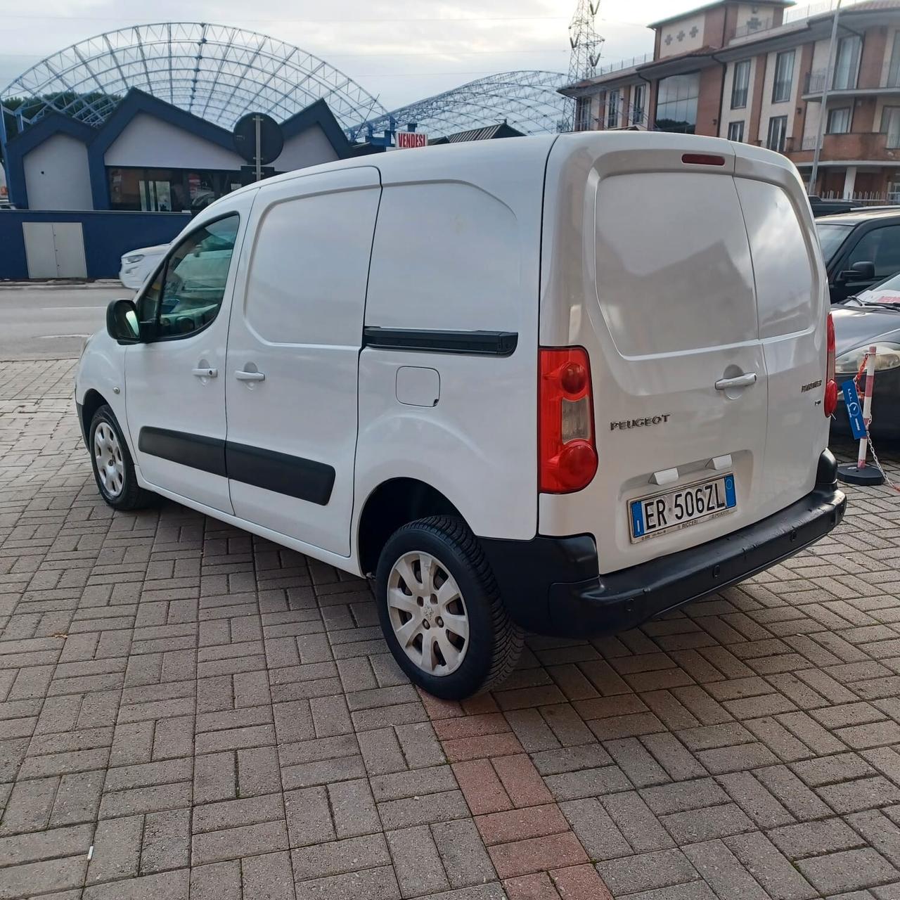 PARTNER 1.6 3 POSTI AUTOM MOTORE TOTALMENTE REVISIONATO